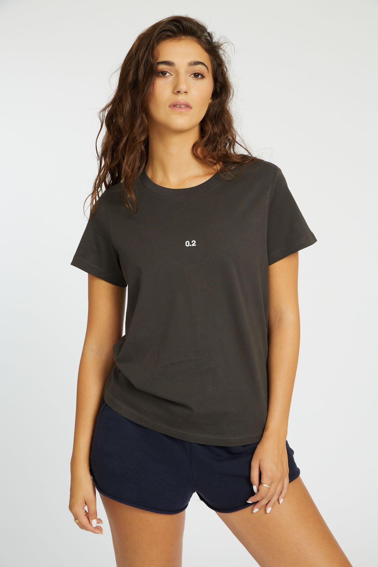 0.2 CLASSIC WOMEN TEE - CHARCOAL