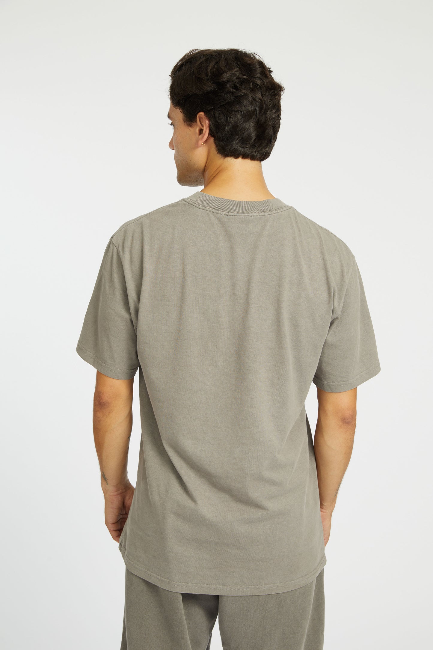 SIGNATURE RELAXED TEE - FADED GREY