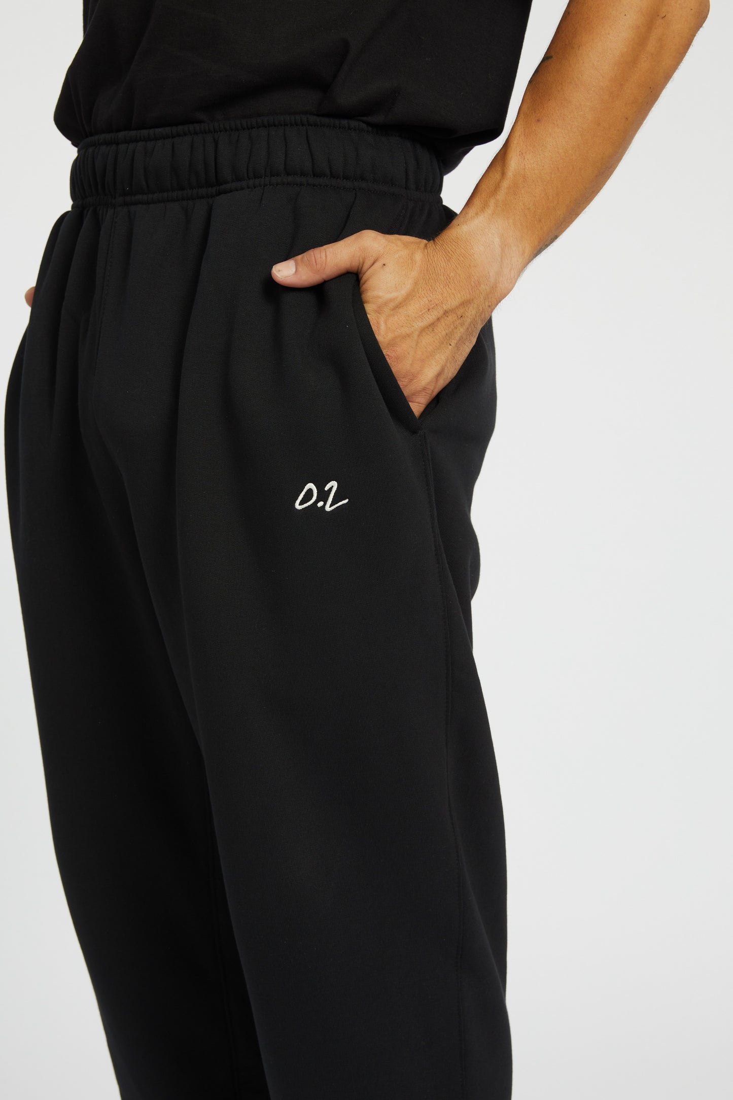 UNISEX MEMBERS SWEATPANTS - BLACK